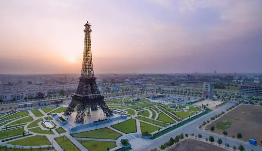 rent a car Bahria Town 