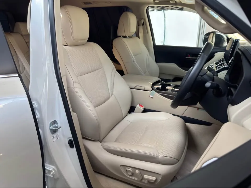 Luxury Car Rental Clifton