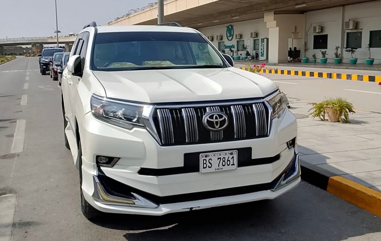 rent a car in karachi